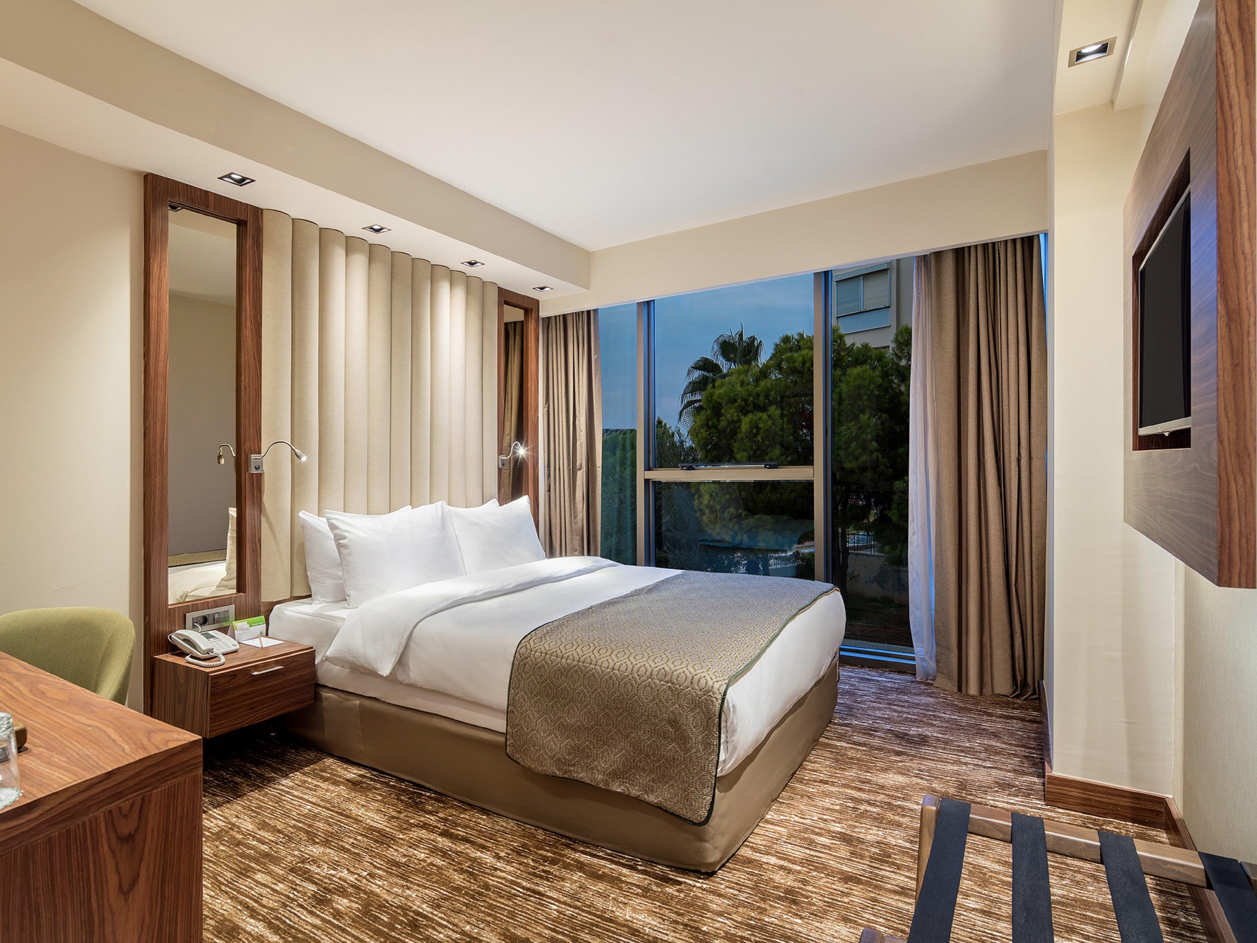 Holiday Inn Antalya - Lara, An Ihg Hotel Exteriör bild